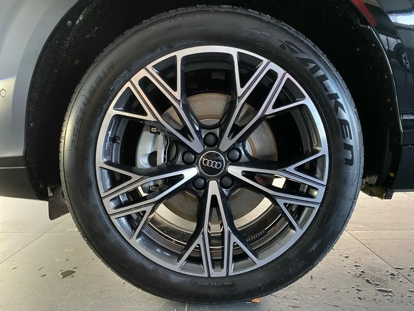 Audi Q3 SUV e-hybrid 200 kW S tronic Schwarz - 2