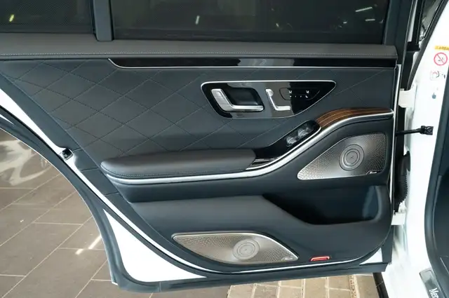 Mercedes-Benz S-Class view 15