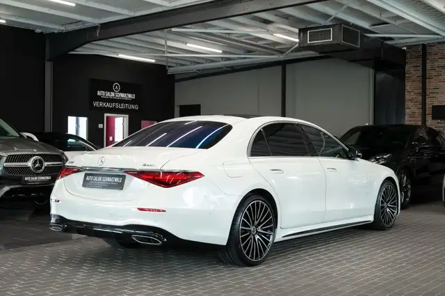 Mercedes-Benz S-Class view 8