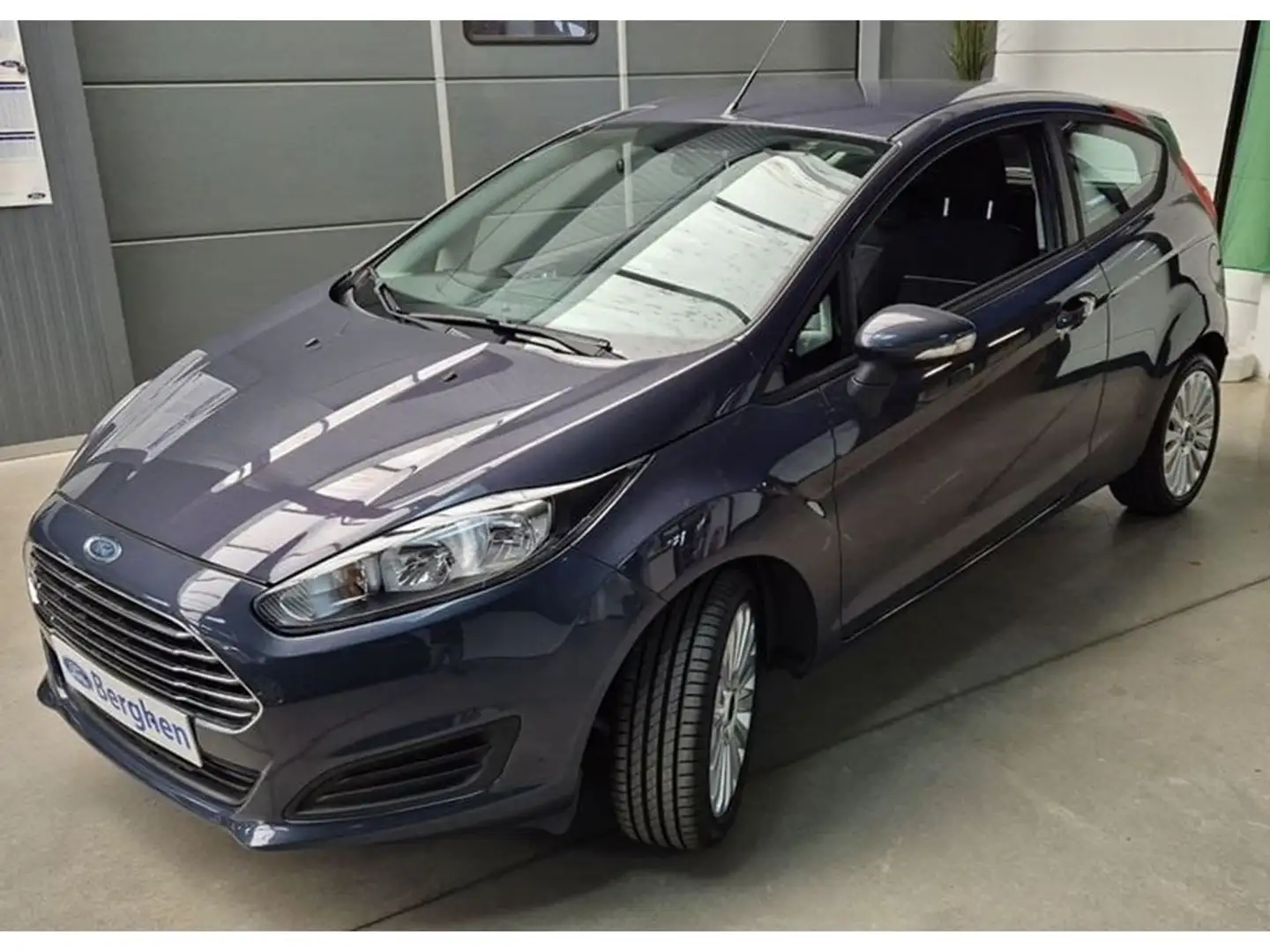 Ford Fiesta Trend Grijs - 2