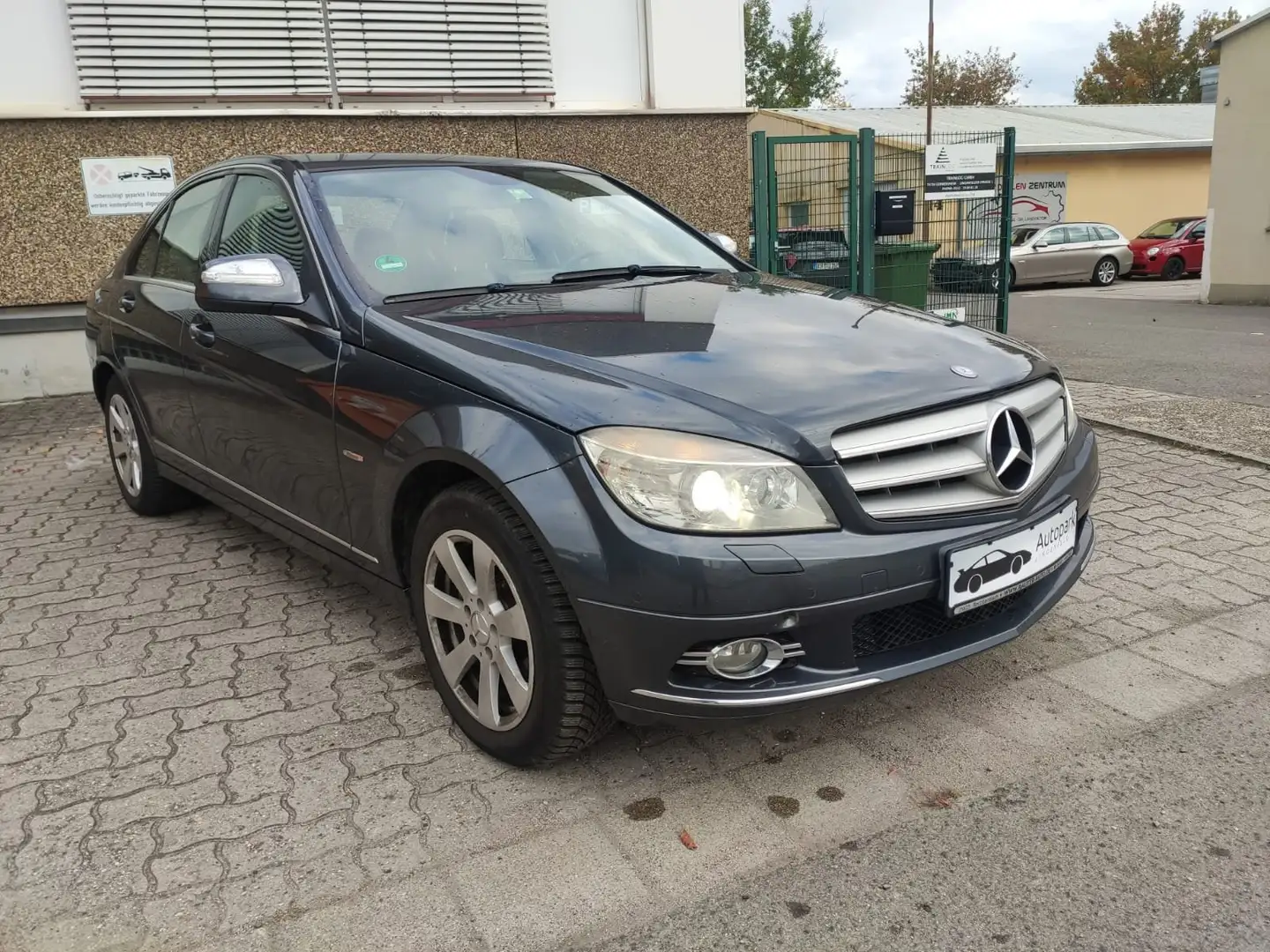 Mercedes-Benz C 220 C220 CDI Avantgarde Automatik AHK Navi Grau - 1