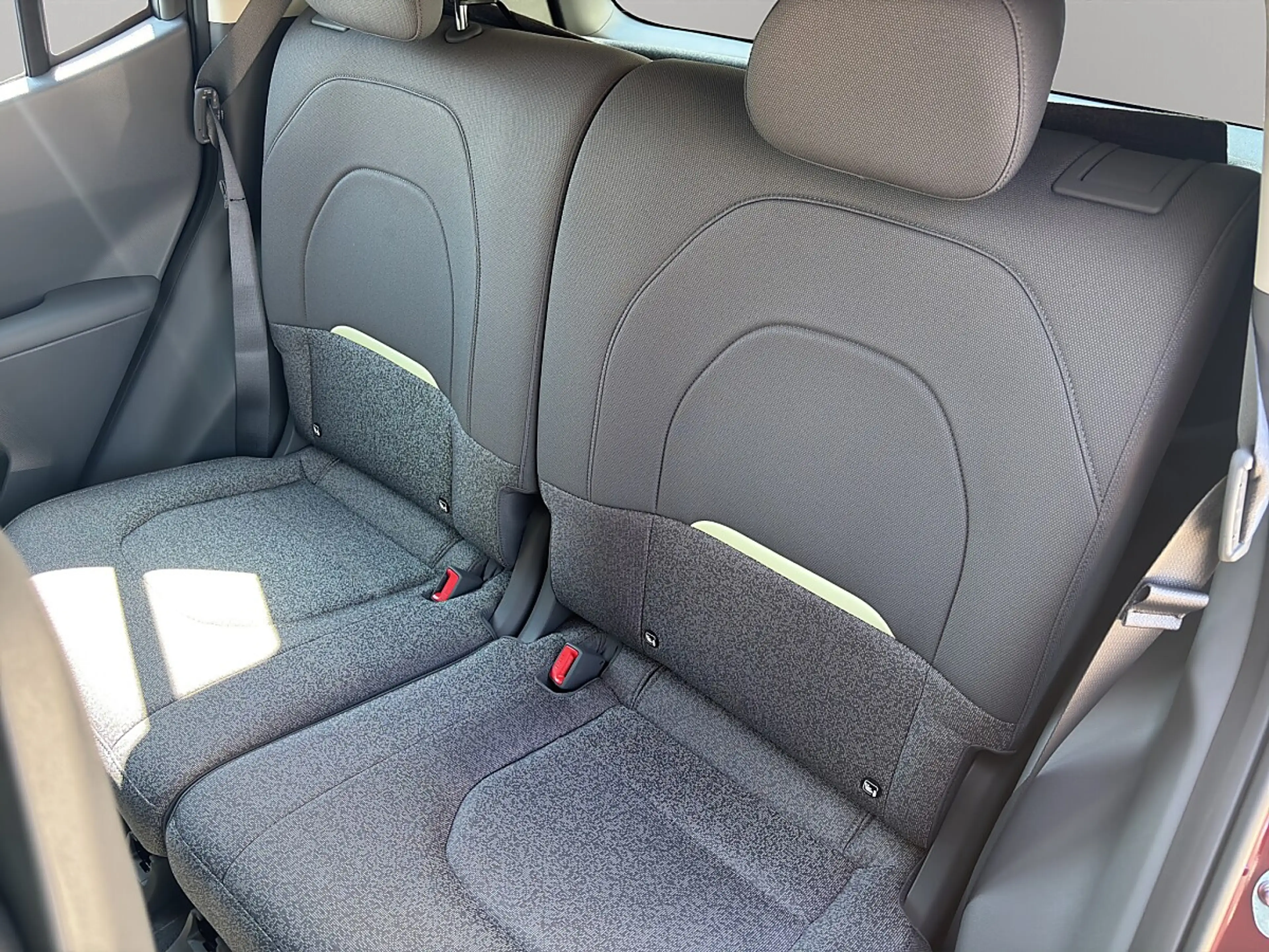 Kia EV2 4S FWD 42,2kWh Air — photo 12