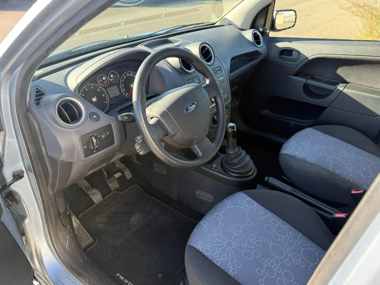 Ford Fiesta Fun Blau - 2