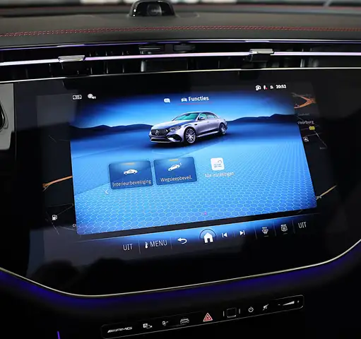 Mercedes-Benz E-Class view 13