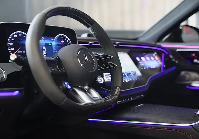Mercedes-Benz E-Class view 11