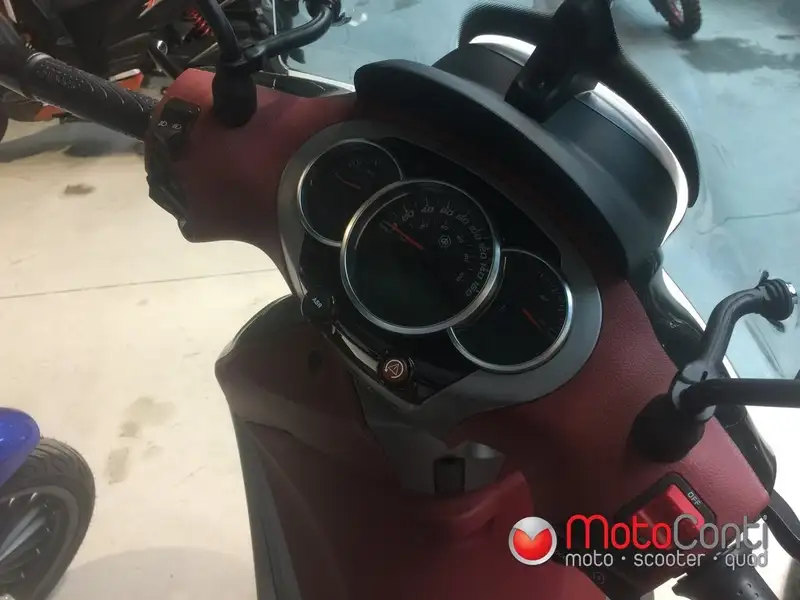 Piaggio Medley 125 - foto 7