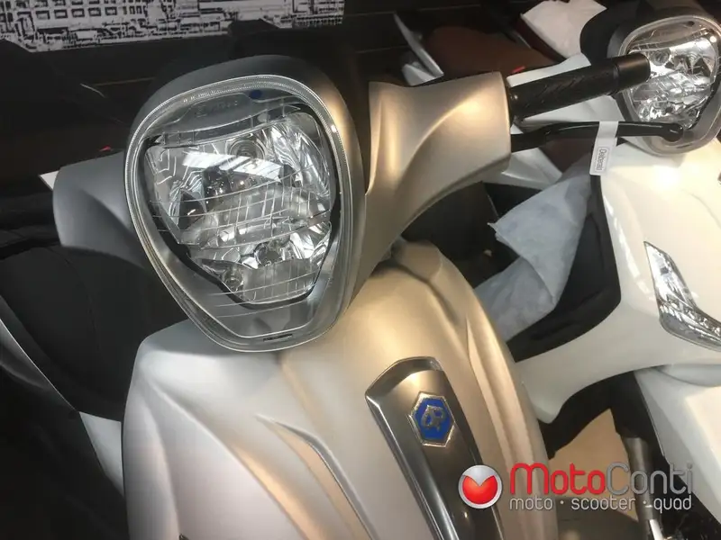 Piaggio Medley 125 - foto 8