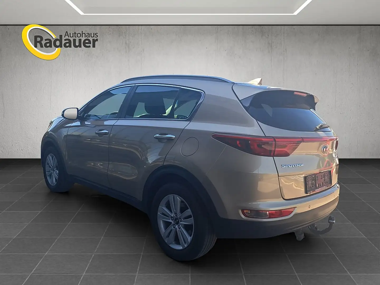 Kia Sportage 1,7 CRDI ISG Gold Oro - 2