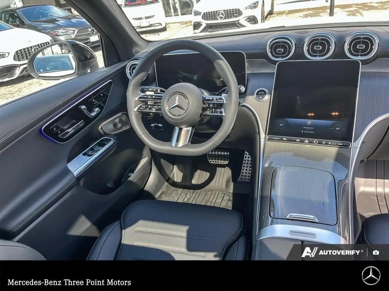 Mercedes-Benz GLC снимка Mercedes-Benz GLC