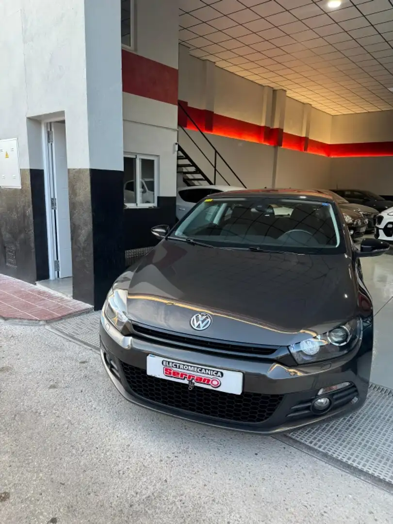 Volkswagen Scirocco 2.0TDI DSG Gris - 1