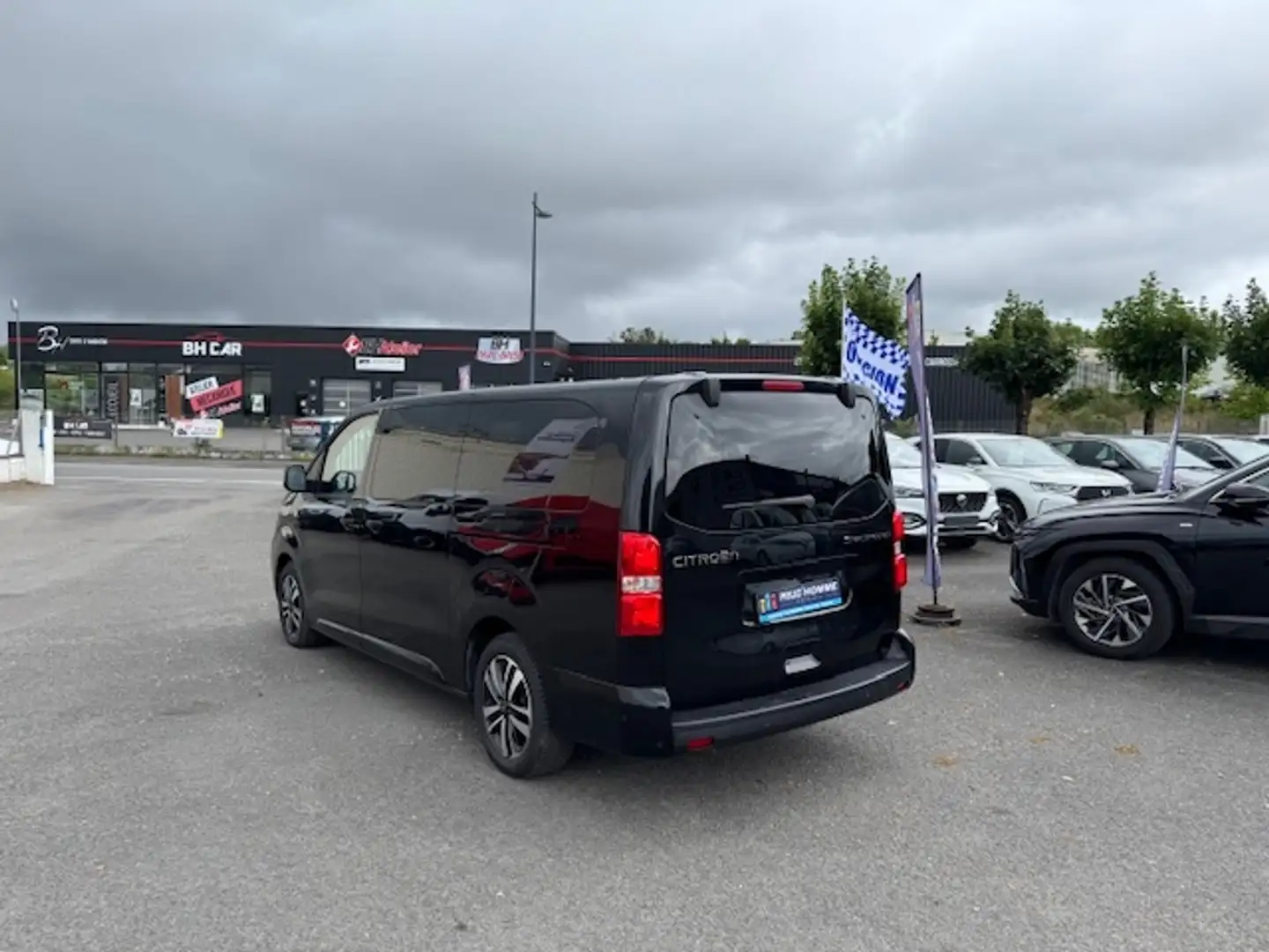Citroen Spacetourer XL 2.0 BLUEHDI 180CH S\u0026S EAT8 PLUS Noir - 2