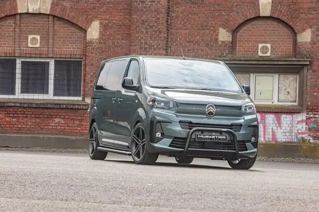 Citroen Spacetourer 2.2 HDi 180 M Max *Musketierumbau*