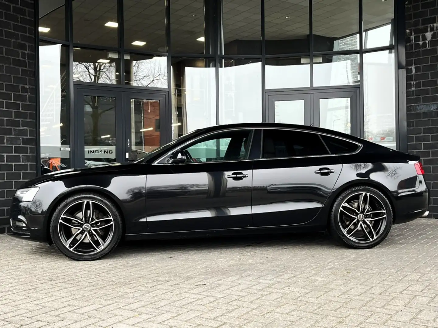 Audi A5 SPORTBACK 3.0 TDI PRO LINE AUT. - LEDER - XENON Schwarz - 2