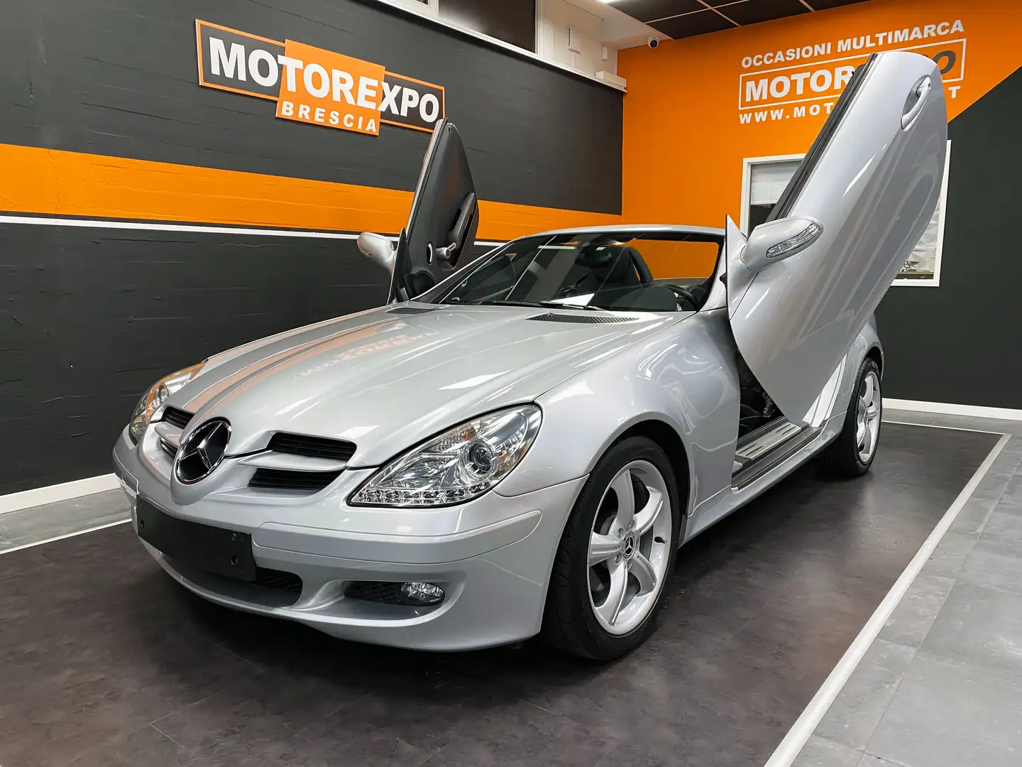Mercedes-Benz SLK 200 163 Cv APERTURA AD ALI DI GABBIANO Idonea per  ASI Plateado - 1