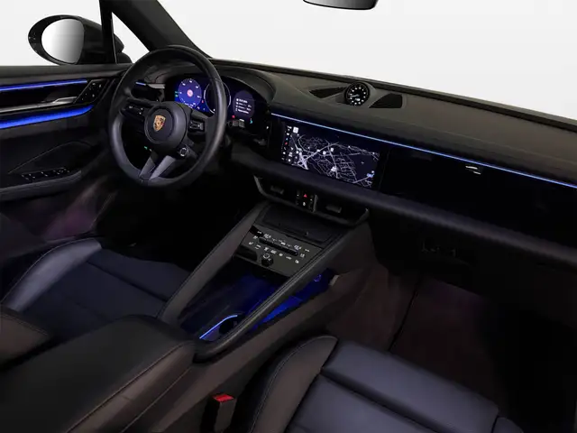Porsche Macan view 10