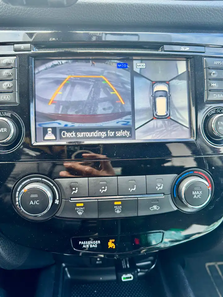 Nissan Rogue снимка Nissan Rogue