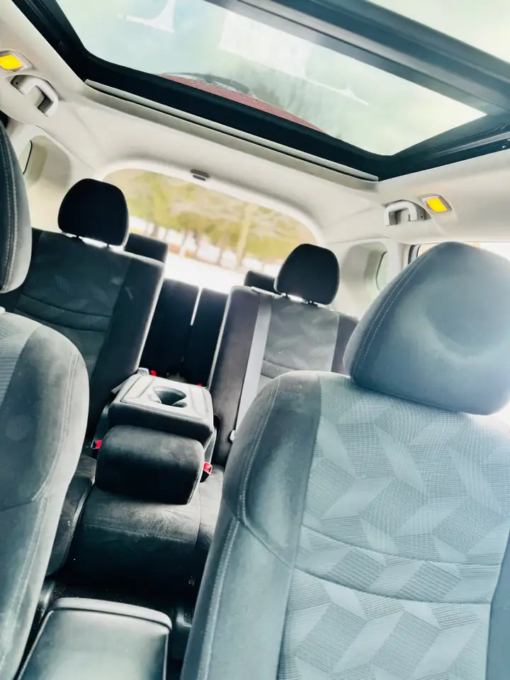 Nissan Rogue снимка Nissan Rogue
