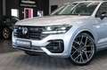 Volkswagen Touareg 3.0 V6 TDI|R-LINE|BLACK-STYLE|DYNAUDIO Argento - thumbnail 3