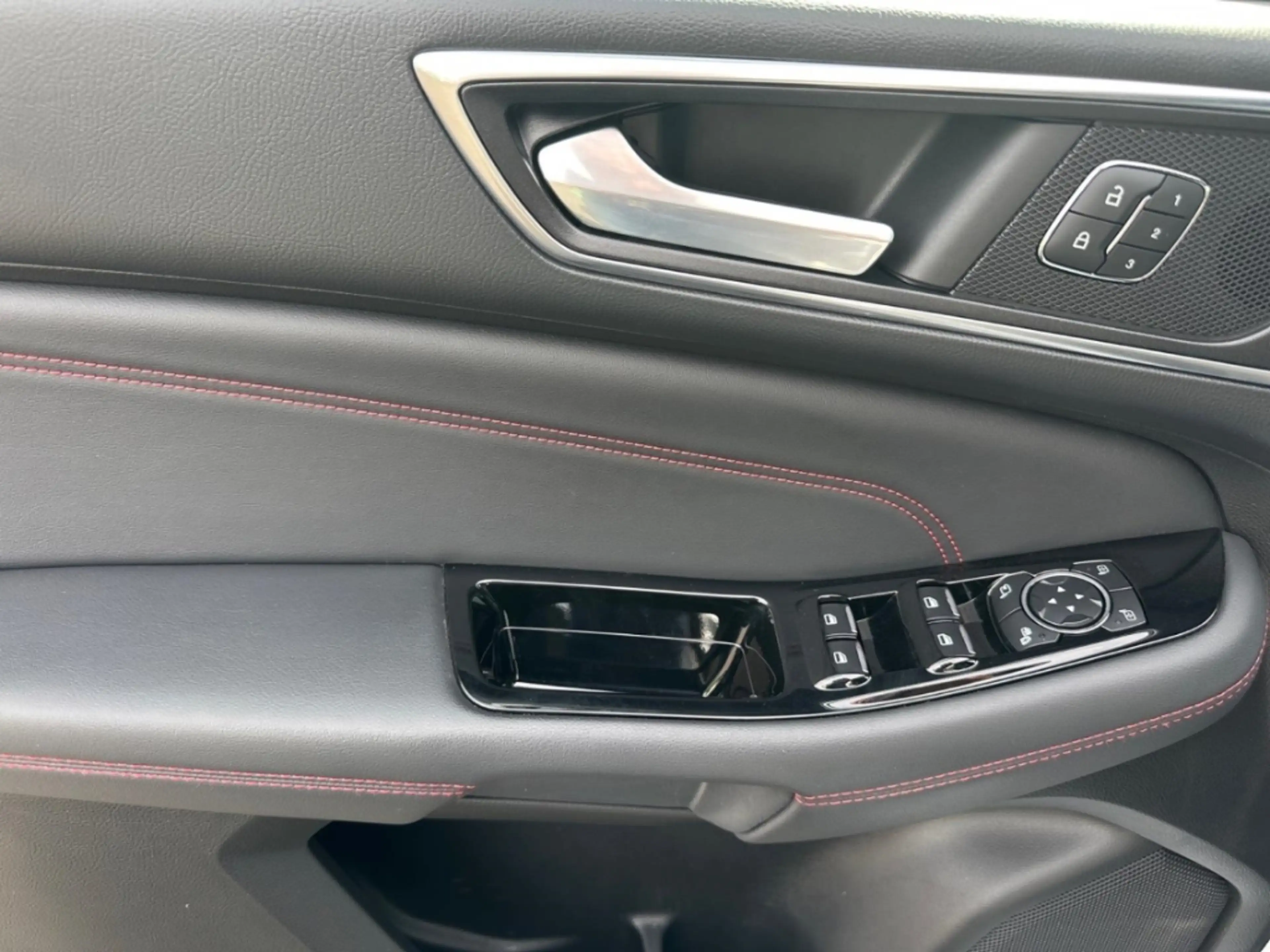 Ford S-Max ST-Line+Key-Free+Kamera+Winter-P.+Navi — photo 13