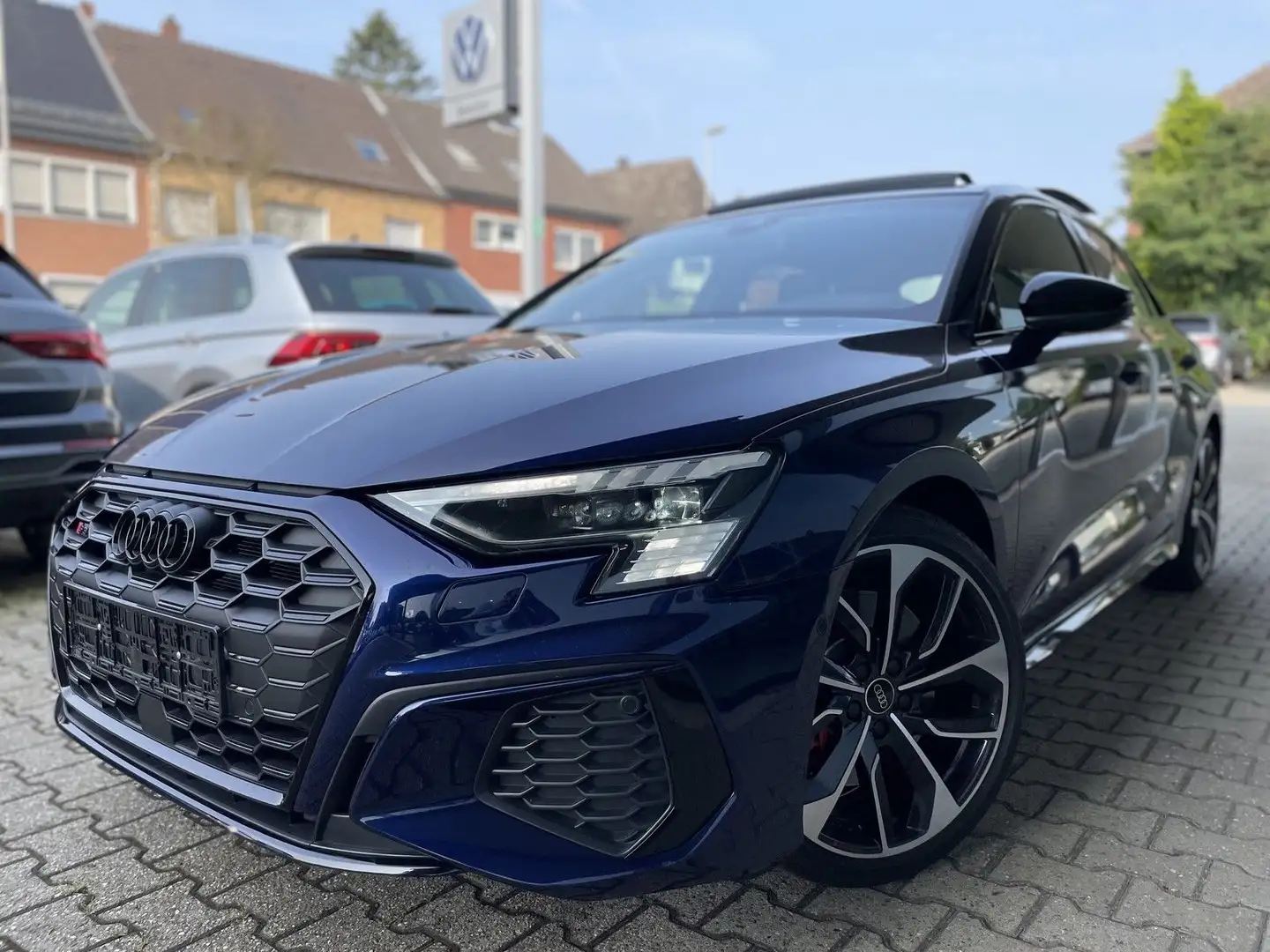 Audi S3 Sportback 2.0 TFSI quattro,PANO,KAM,B&O,LEDER Blau - 1