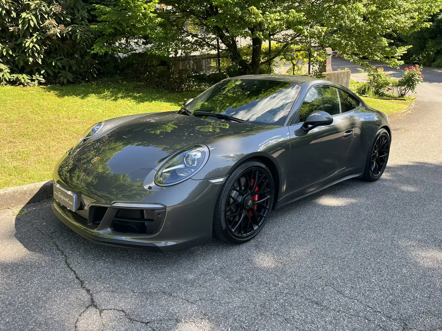 Porsche 911 911 Coupe 3.0 Carrera 4 GTS auto Sollevatore Grigio - 1