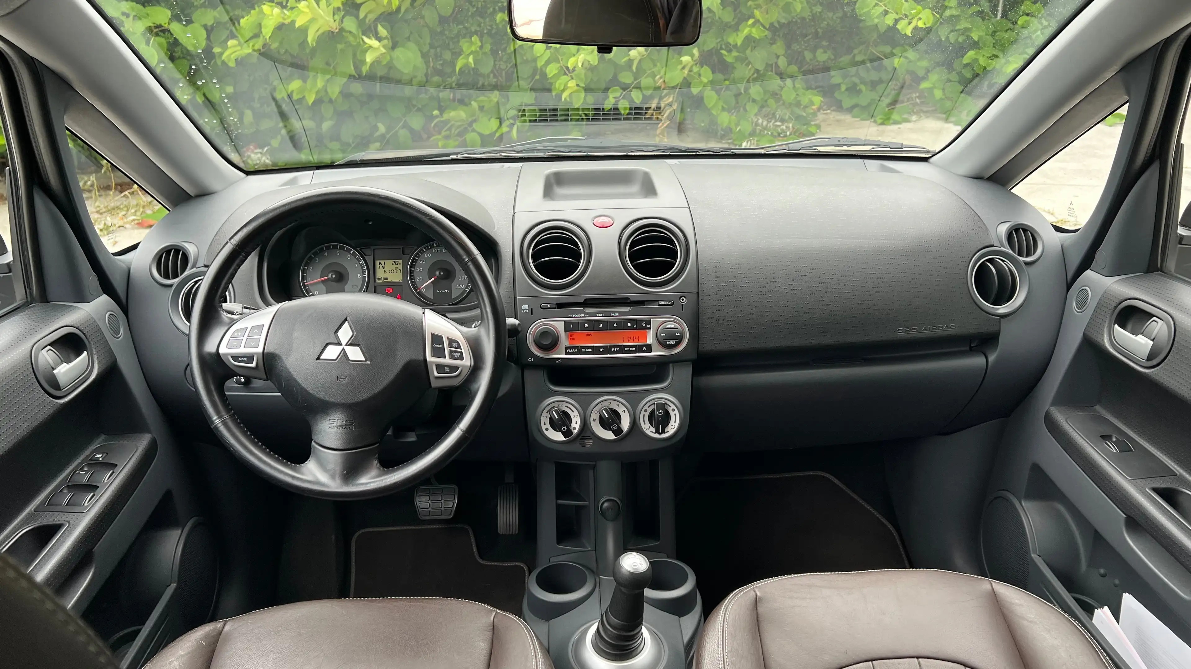 Mitsubishi Colt 1.3i CityZ Allshift Automaat Airco Euro 5 — photo 8
