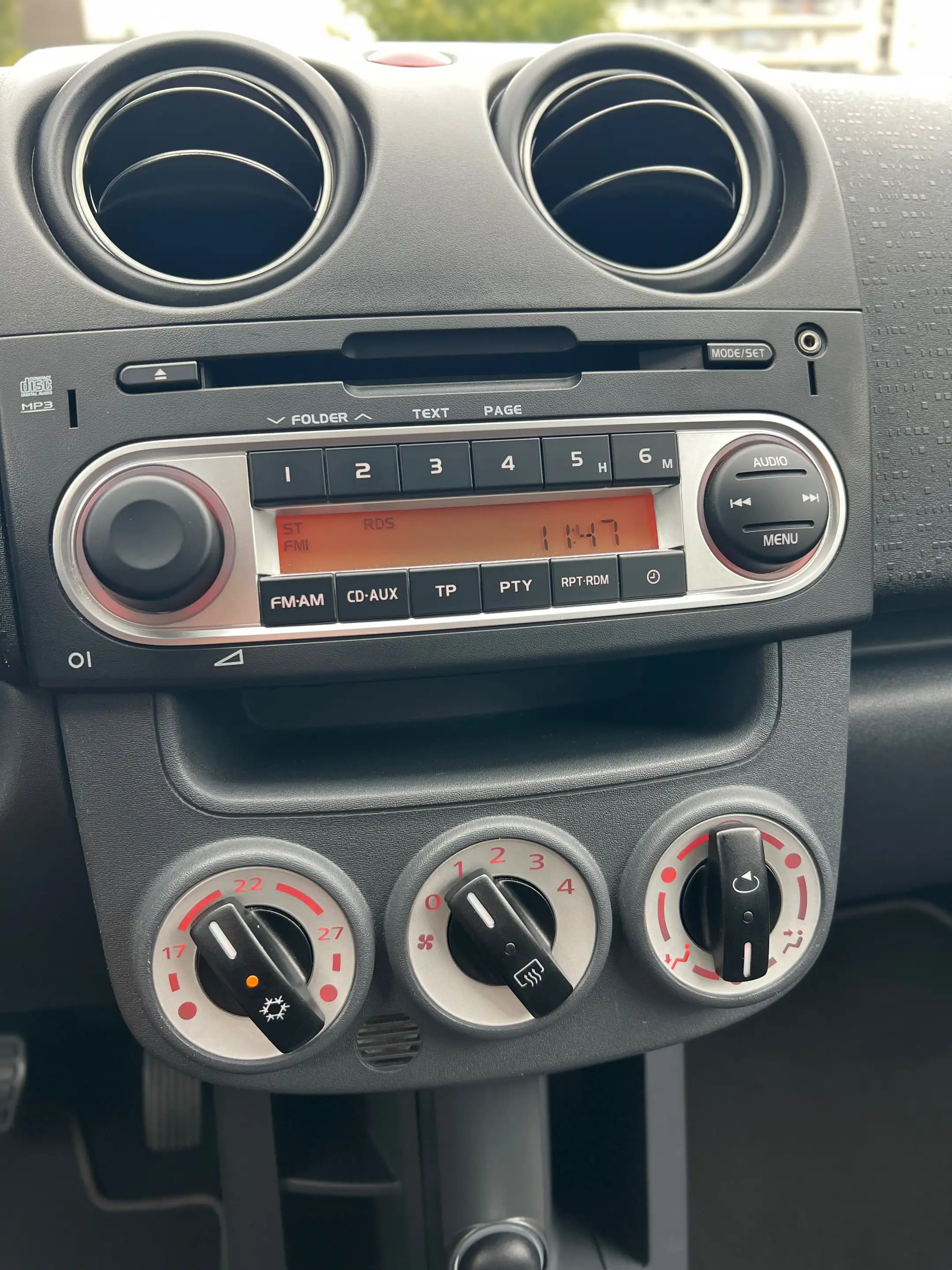 Mitsubishi Colt 1.3i CityZ Allshift Automaat Airco Euro 5 — photo 13