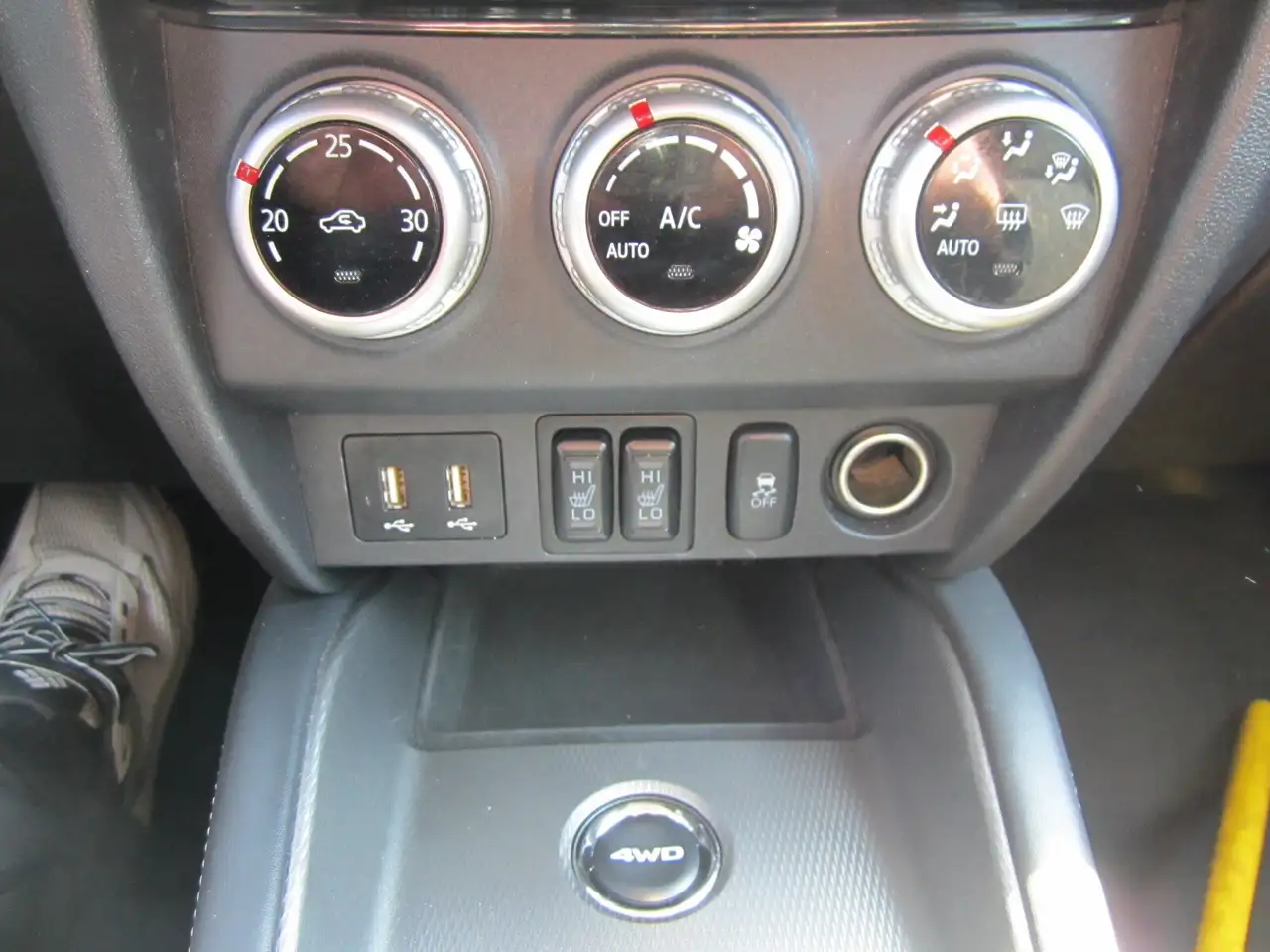 Mitsubishi RVR снимка Mitsubishi RVR