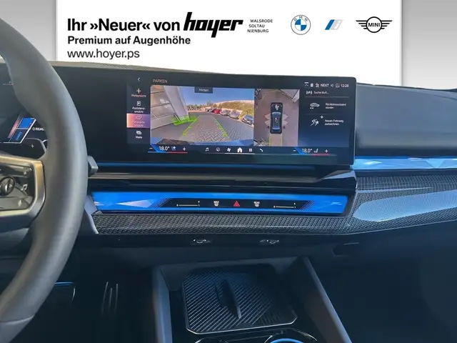 BMW 5 Series view 7