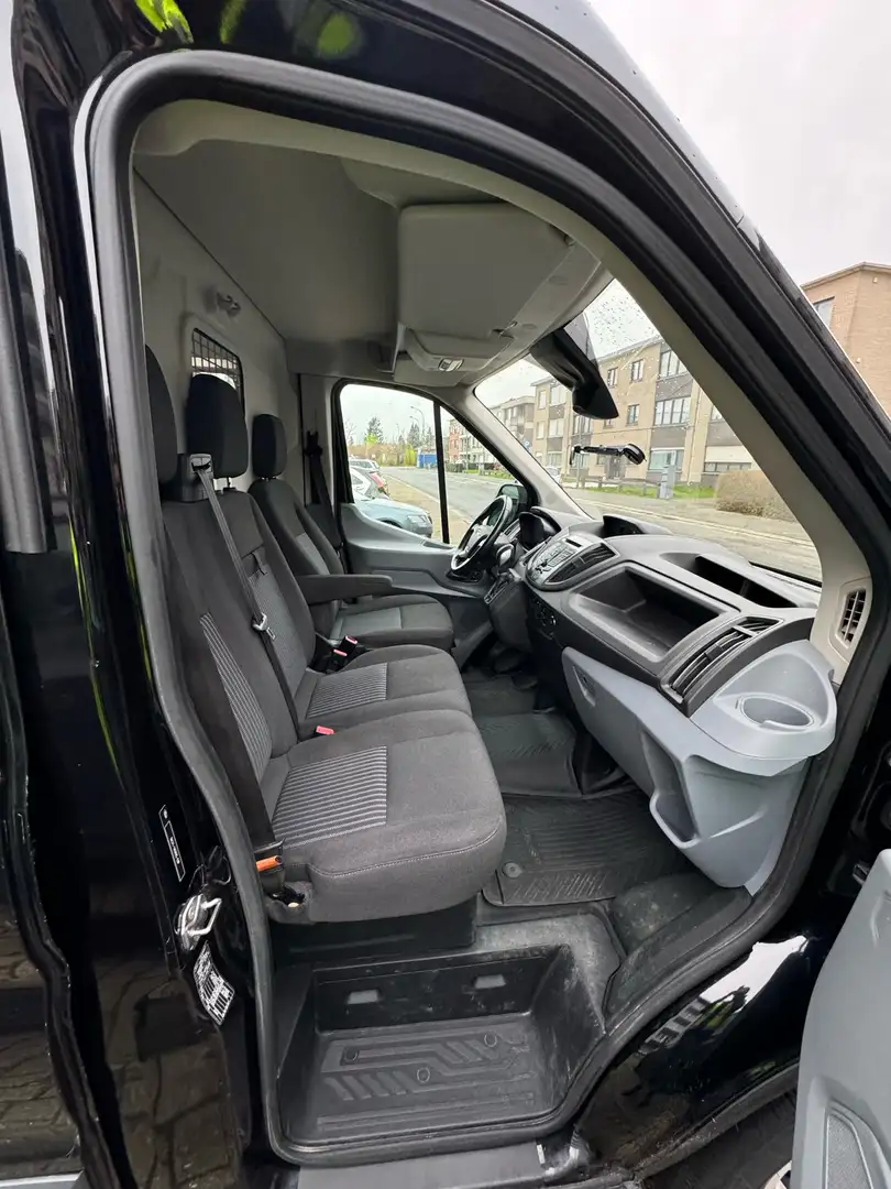 Ford Transit Bus Ford Transit Bus 2019 140xxx Kms - 2