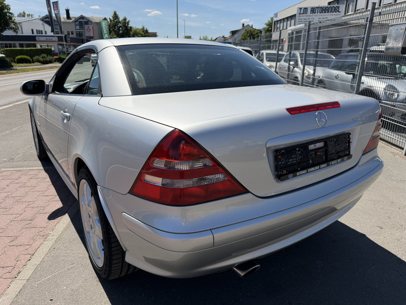 Mercedes-Benz SLK 200 SLK-Klasse Kompressor Special Edition — photo 11
