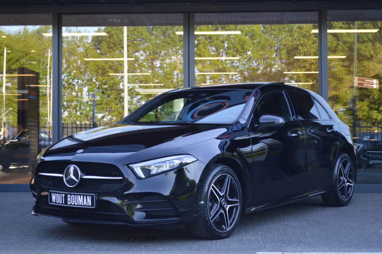 Mercedes-Benz A 250 e AMG Led Panorama Widescreen Sfeer Camera Night A Noir - 2