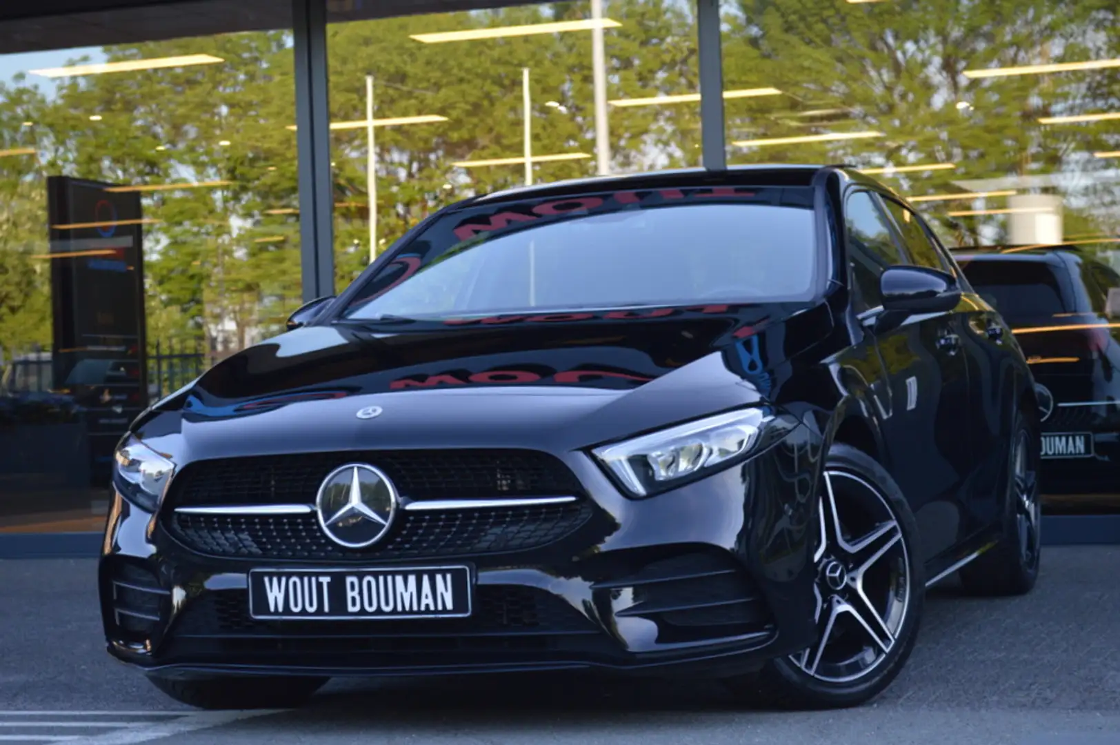 Mercedes-Benz A 250 e AMG Led Panorama Widescreen Sfeer Camera Night A Noir - 1