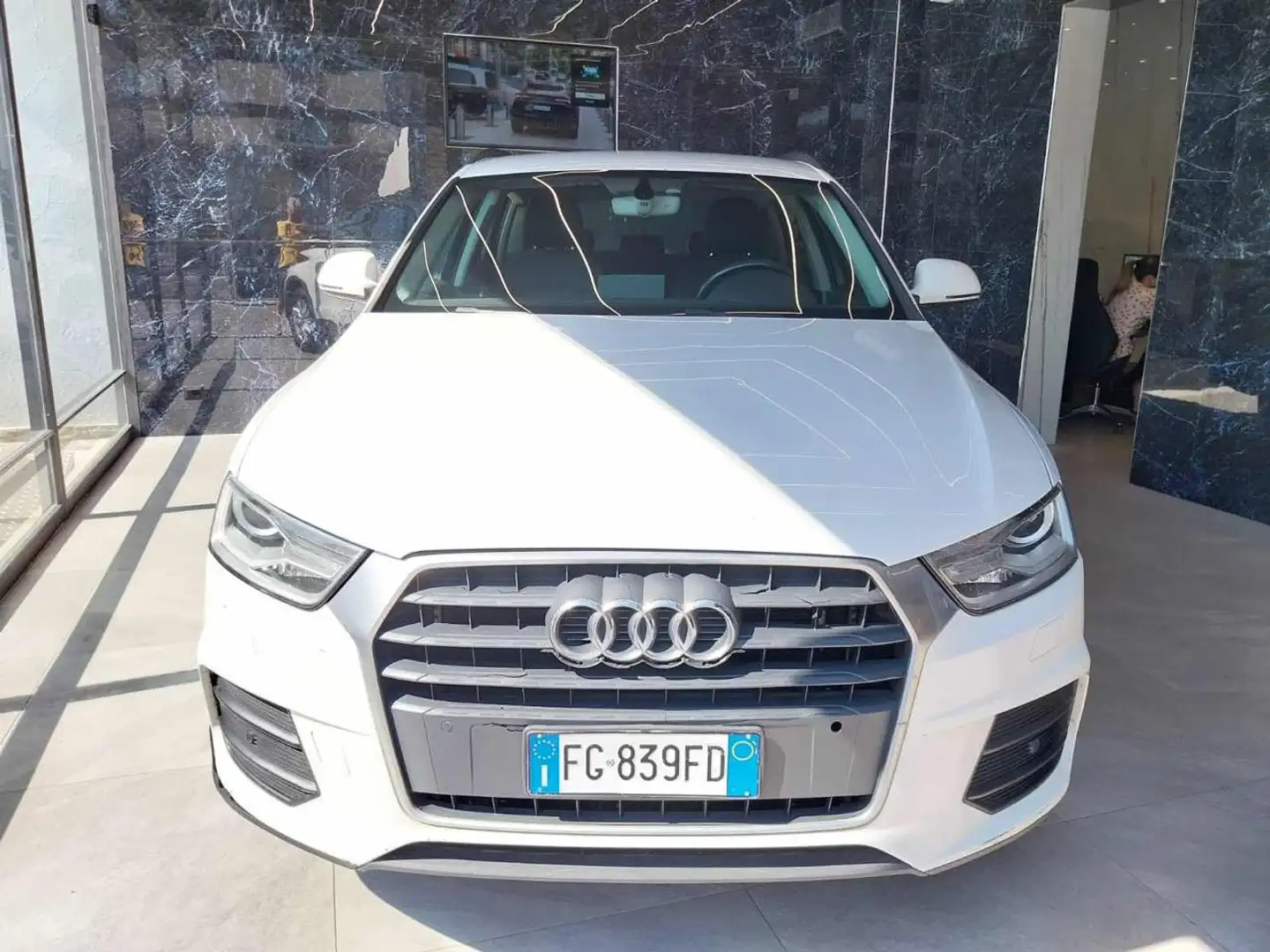 Audi Q3 2.0 TDI 120 CV (Garanzia 12 Mesi) Bianco - 1