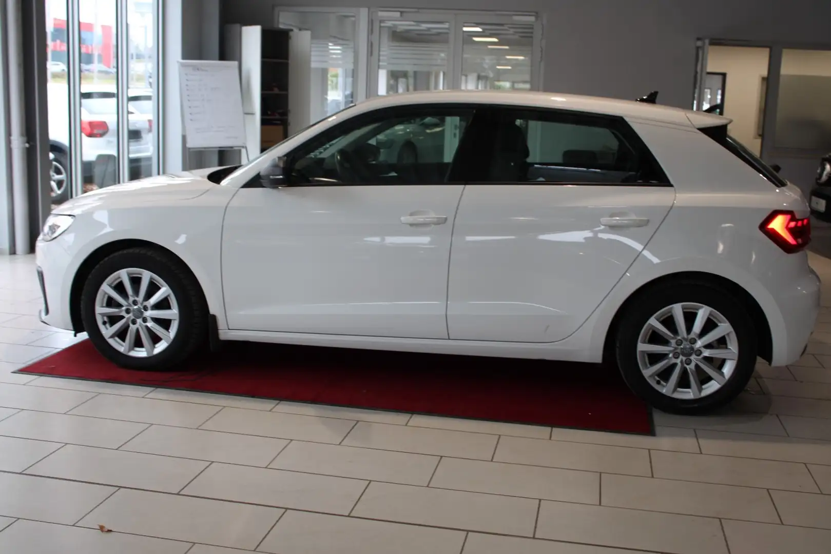 Audi A1 Sportback 30 TFSI Carplay*LED-Scheinwer*Sitzheiz. Blanc - 2