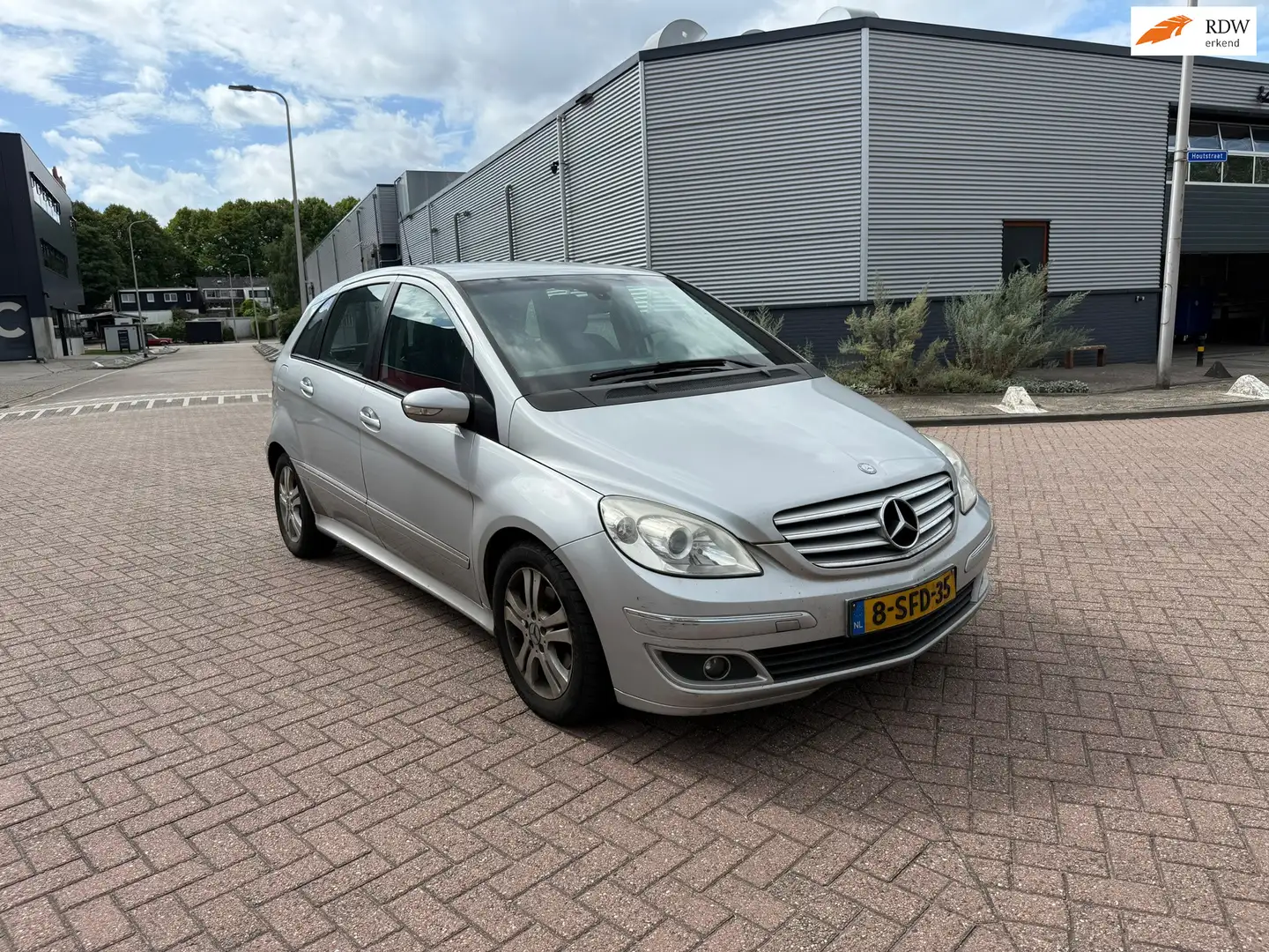 Mercedes-Benz B 180 CDI Stoelverwarming CLIMA 5 DR Grijs - 1