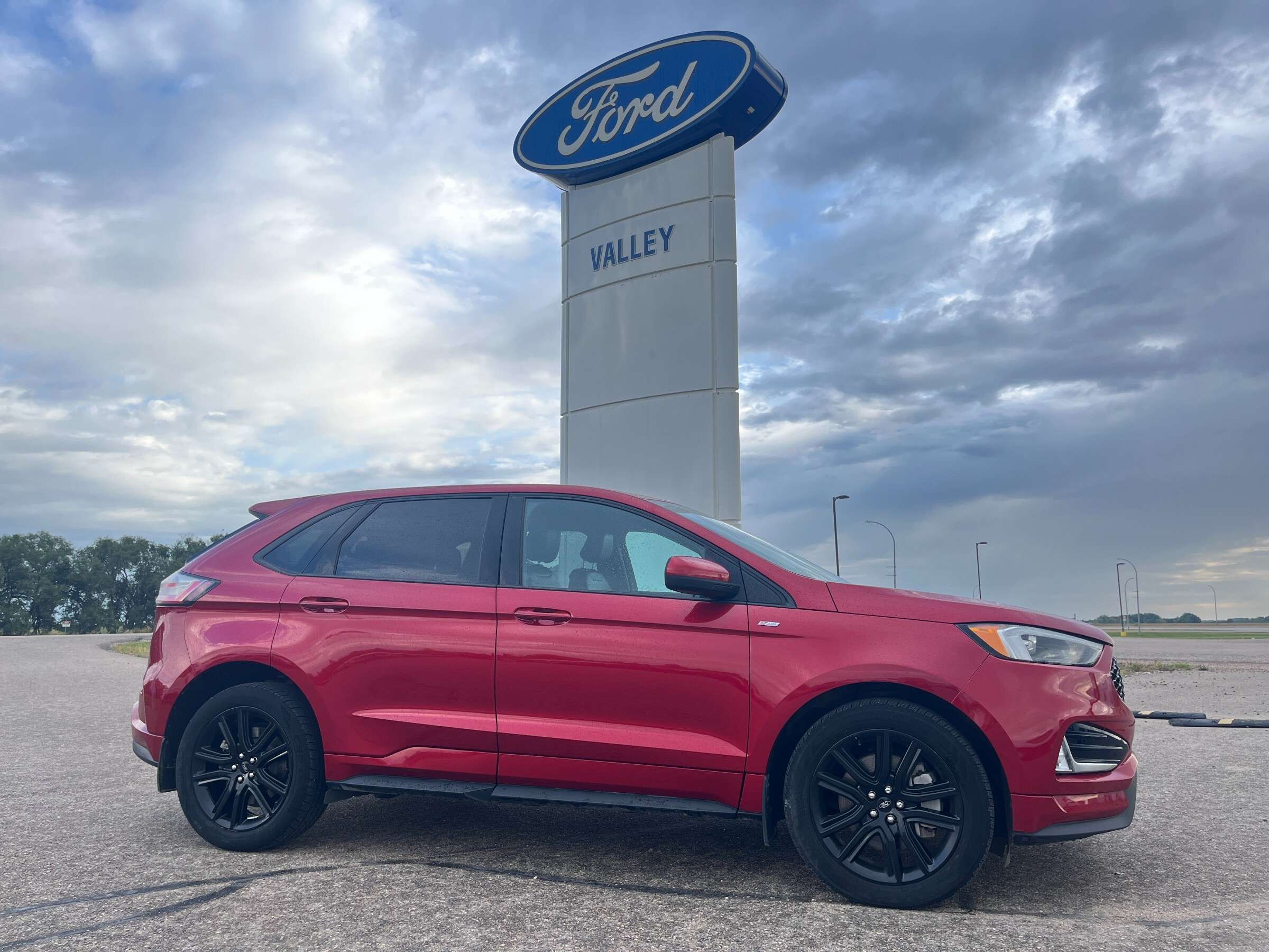 2021 Ford Edge ST Line