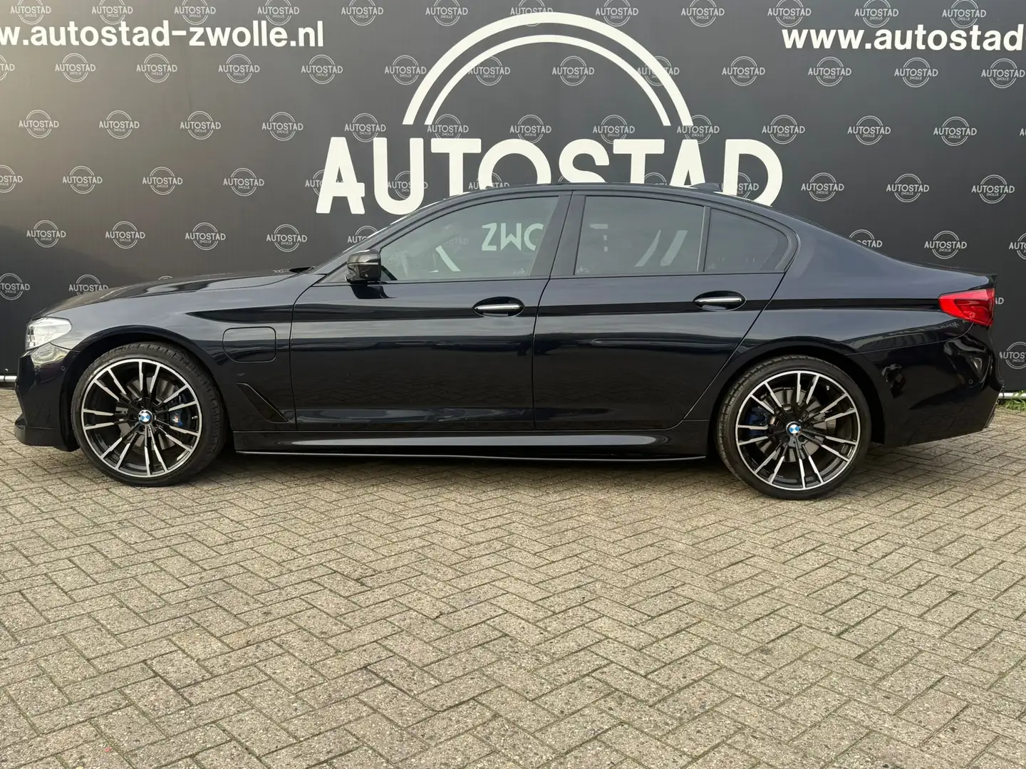 BMW 530 5-serie 530e iPerformance High Executive Automaat/ Blauw - 2