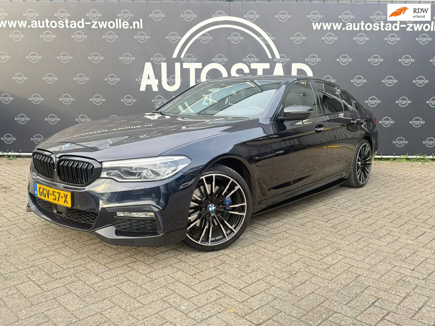 BMW 530 5-serie 530e iPerformance High Executive Automaat/ Blauw - 1