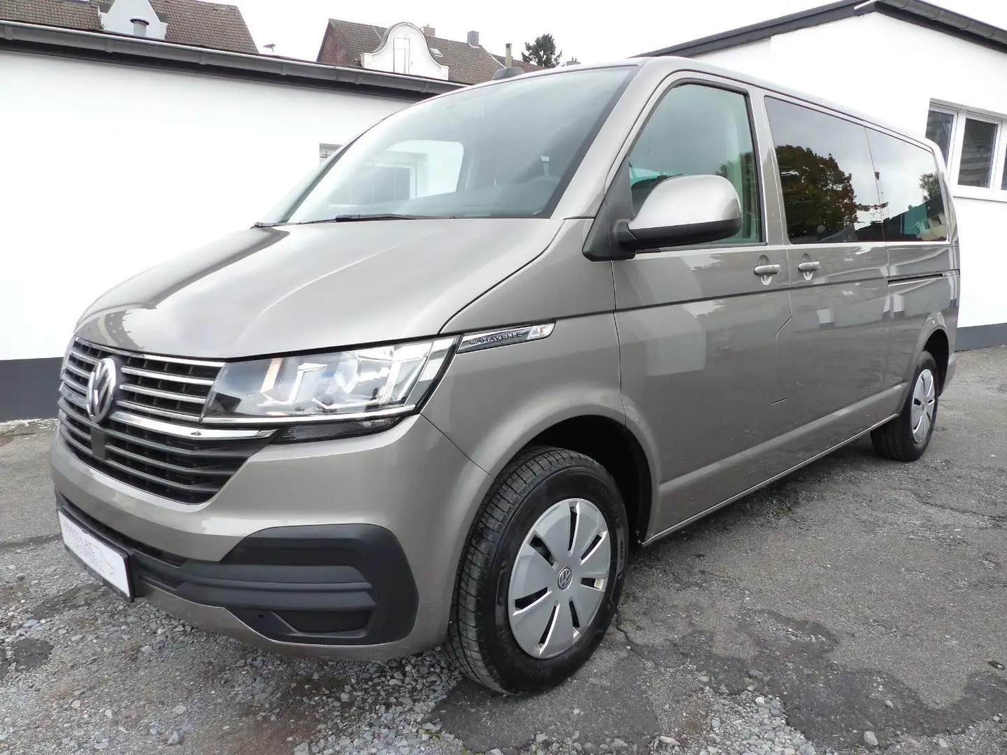 Volkswagen T6 Caravelle T6.1 Caravelle Comfort, Lang,AHK, Standheizung Beige - 2