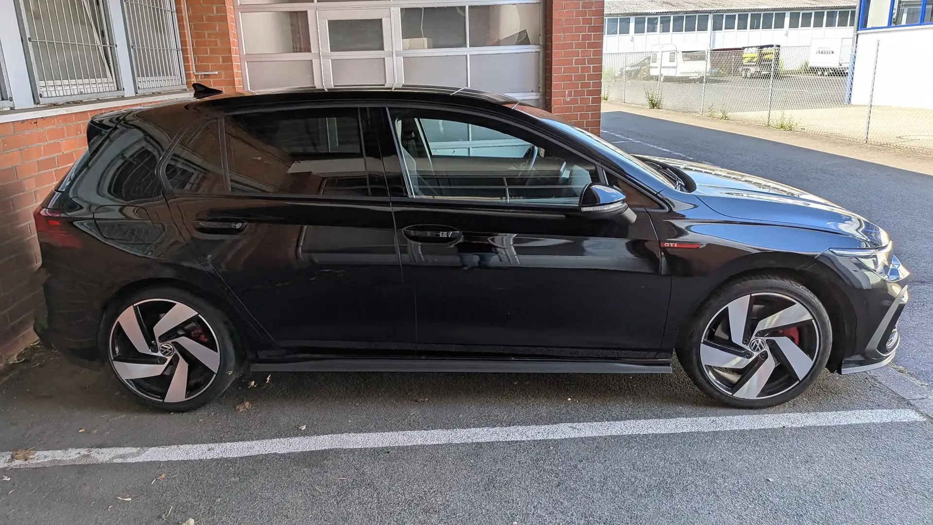 Volkswagen Golf GTI Golf 2.0 TSI OPF DSG GTI Schwarz - 1
