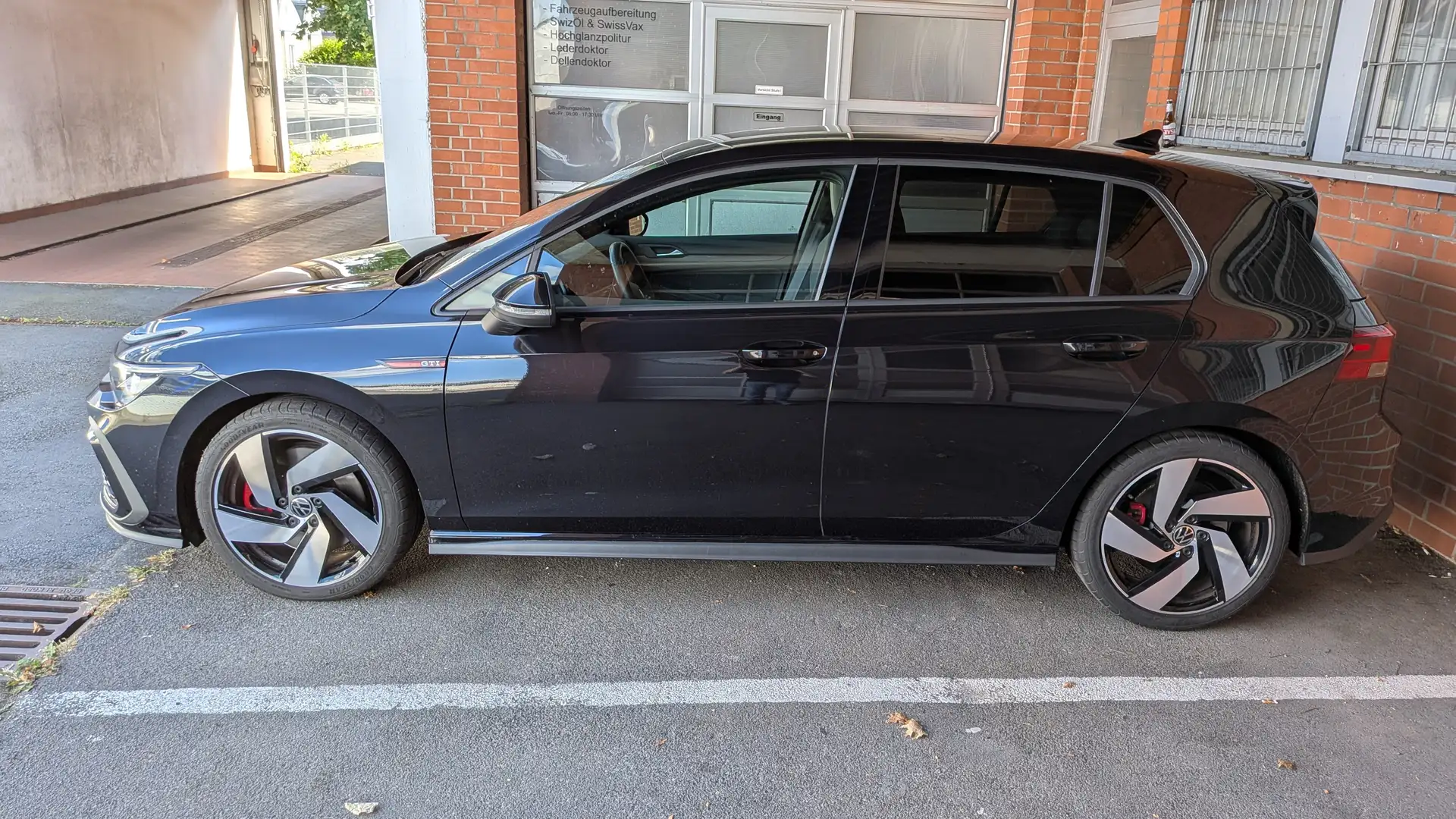 Volkswagen Golf GTI Golf 2.0 TSI OPF DSG GTI Schwarz - 2