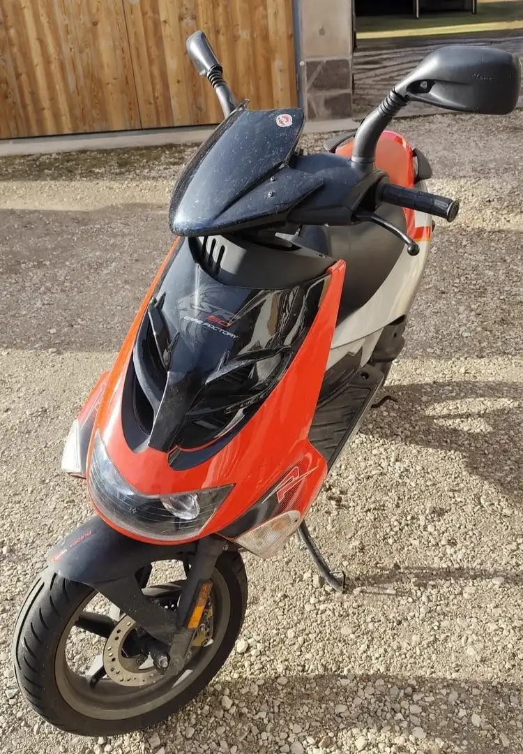 Aprilia RS 50 Rojo - 1