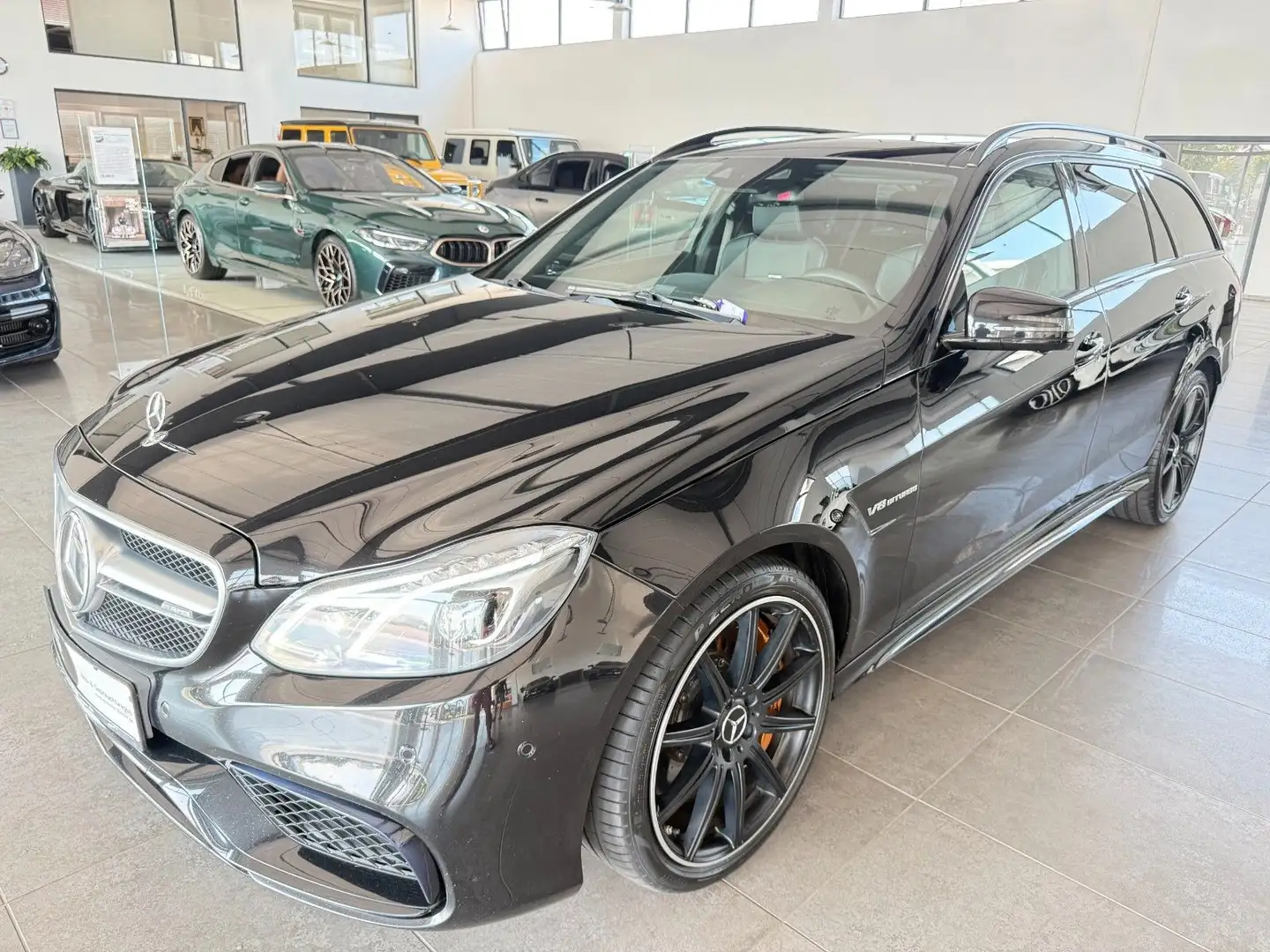 Mercedes-Benz E 63 AMG E63S*AMG*4MATIC*INDIVIDUAL*360°ACC*B&O*KERAMIK* Schwarz - 1
