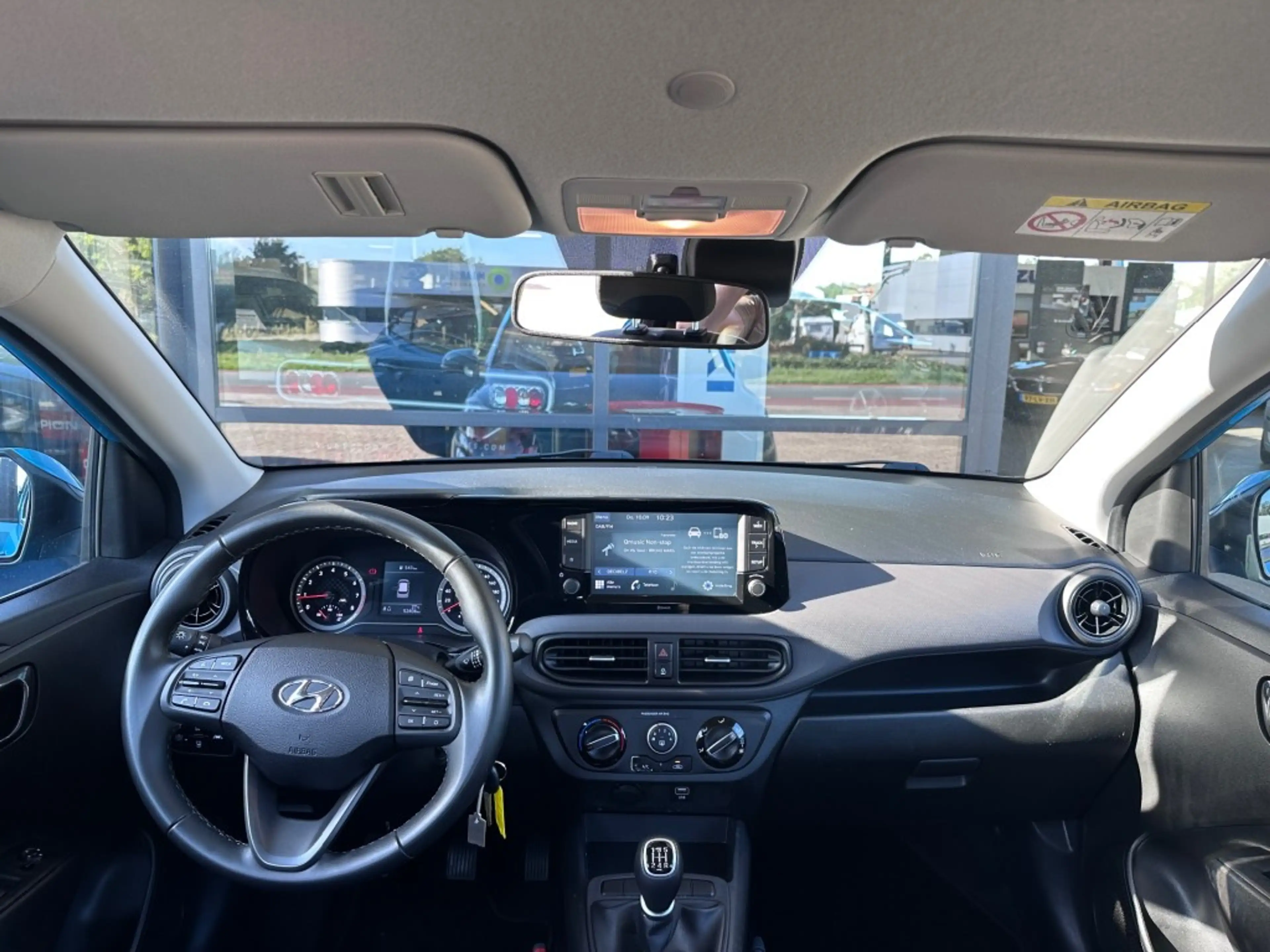 Hyundai i10 1.0 Comfort '' Airco - Carplay Apple/Android - Cru — photo 3