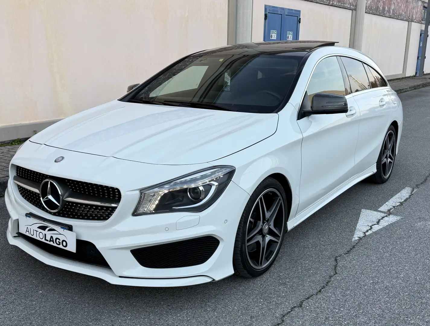 Mercedes-Benz CLA 250 Shooting Brake Premium 4matic auto Bianco - 1