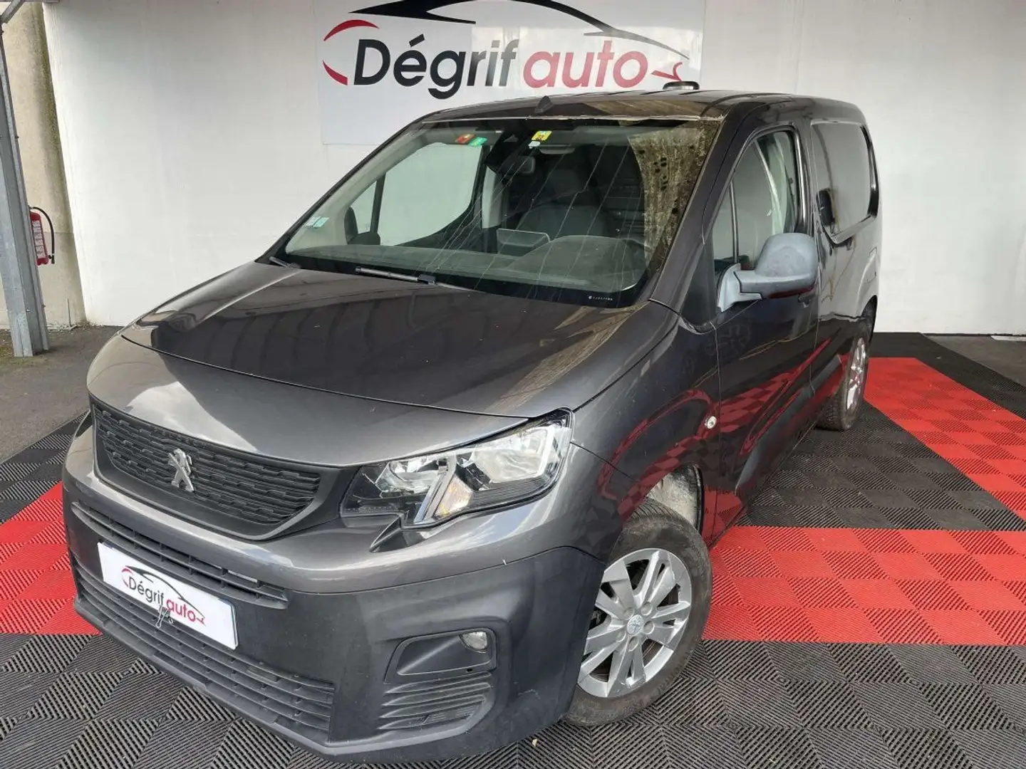 Peugeot Partner FOURGON STANDARD 650 KG BLUEHDI 130 SetS EAT8 ASPH Gris - 1