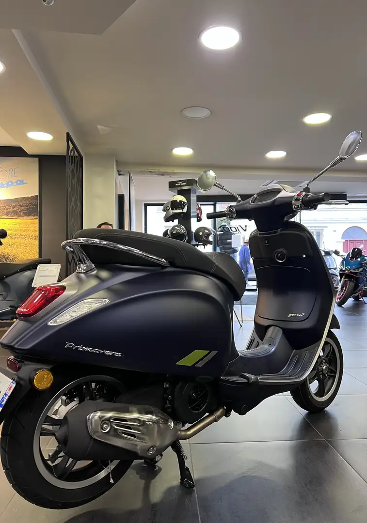 Vespa Primavera 125 Azul - 2