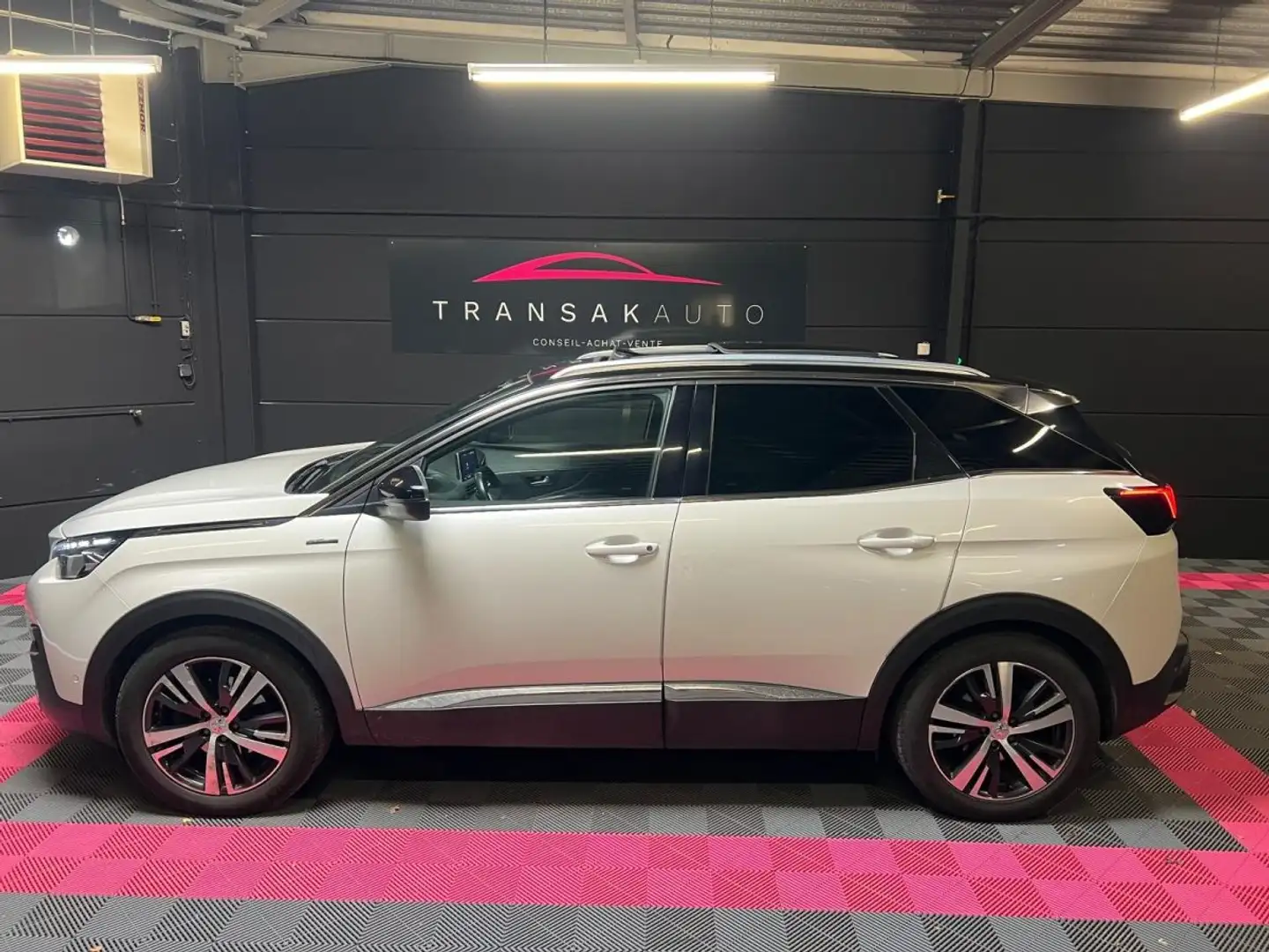Peugeot 3008 1.6 THP 165ch SS EAT6 GT Line / Toit Ouvrant / Carplay / Attelage remorque Weiß - 2