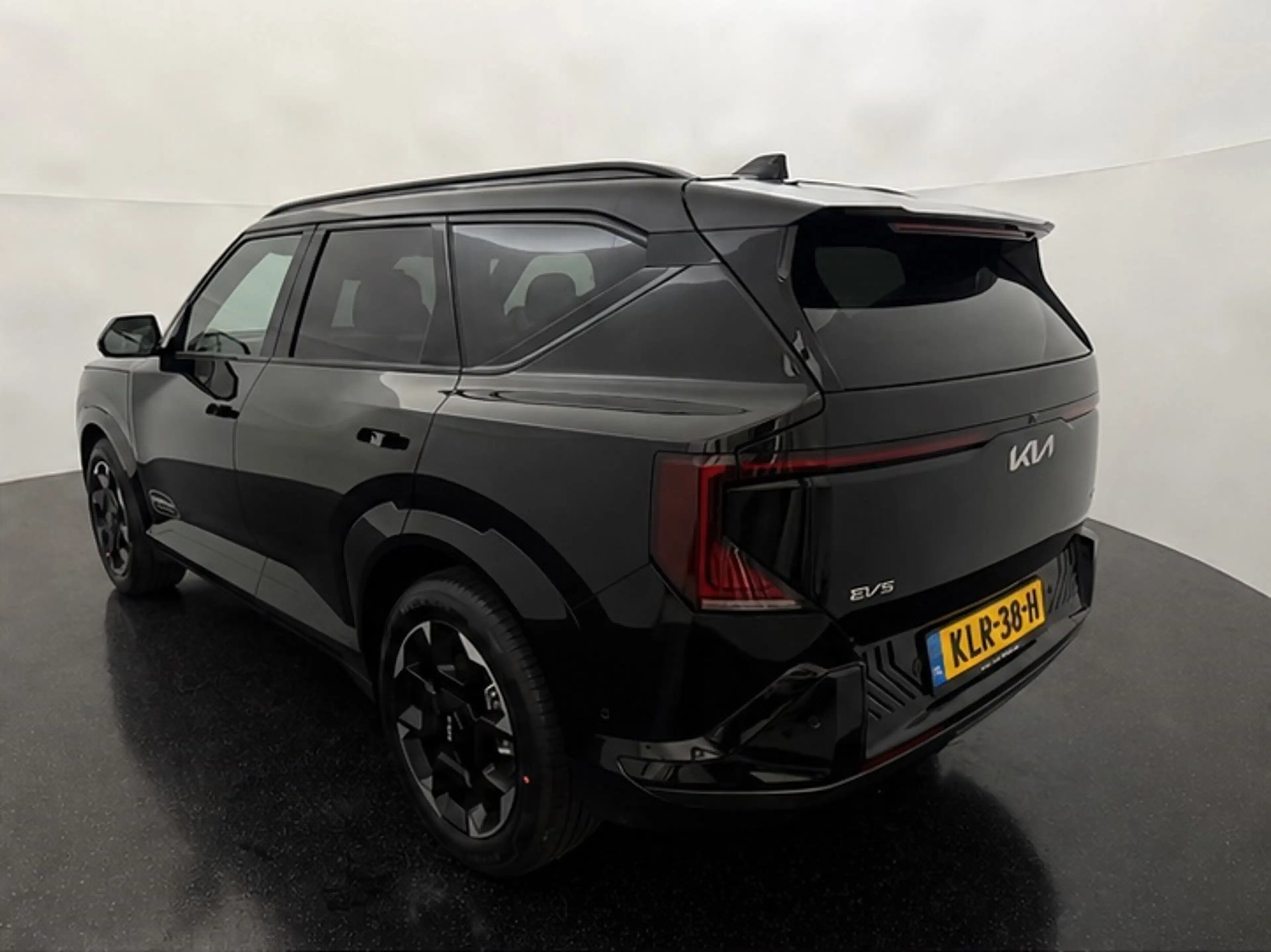 Kia EV5 81,4 kWh 217pk 2WD GT-Line Business Edition — photo 3